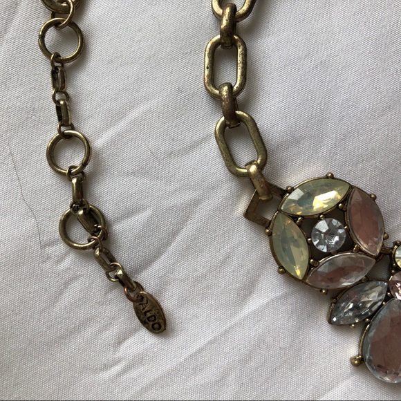 Statement Necklace - Picture 5 of 8